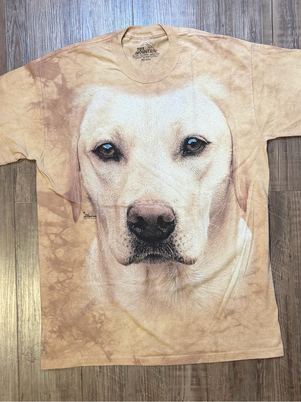 The Mountain Beige & Cream Labrador Face Graphic Tee